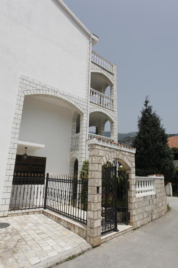 Apartments Perovic 布德瓦 外观 照片